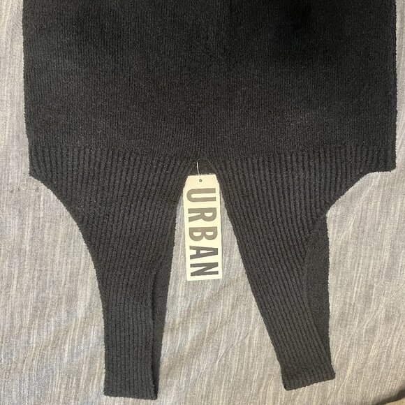 Black Knit Tank Top - Picture 1 of 2